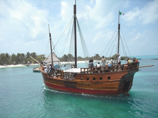 COLUMBUS CARAVEL PINTA arriving at Contoy VISITORS CENTER and Beach